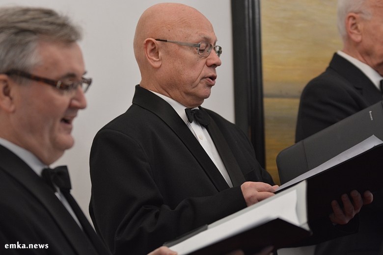 Kolędnicy w Zamku na wodzie w Wojnowicach