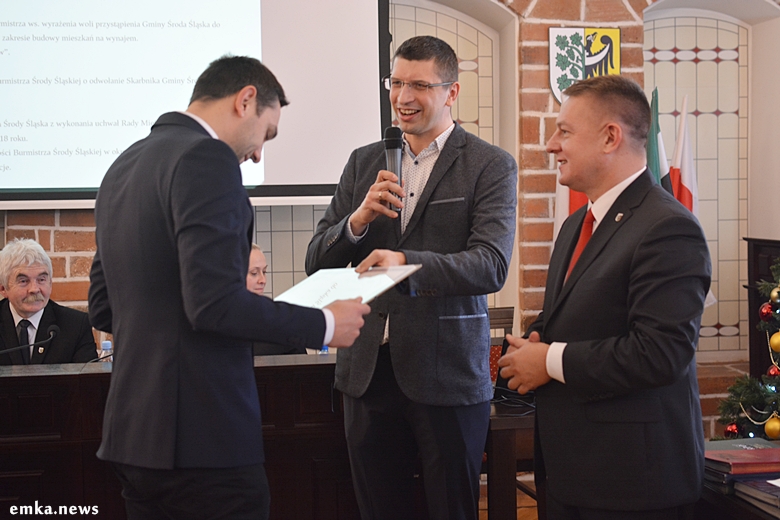 Wręczenie dyplomów dla autorów projektów