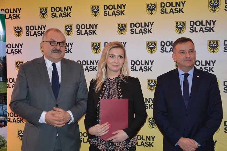 Przekazanie promes dla beneficjentów