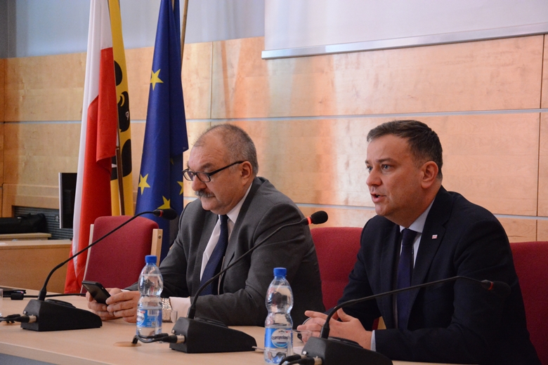 Przekazanie promes dla beneficjentów