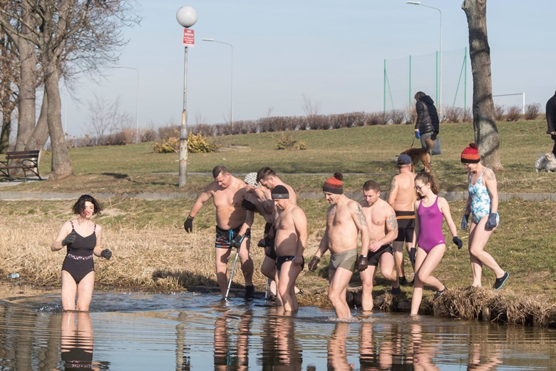 Niedzielne morsowanie w Środzie Śląskiej