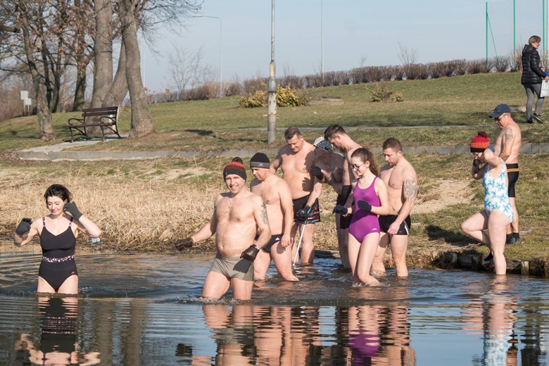 Niedzielne morsowanie w Środzie Śląskiej
