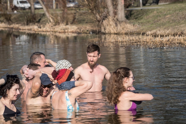 Niedzielne morsowanie w Środzie Śląskiej