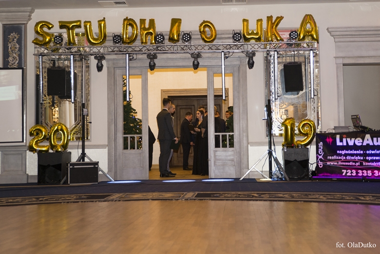 Bal studniówkowy średzkiego liceum