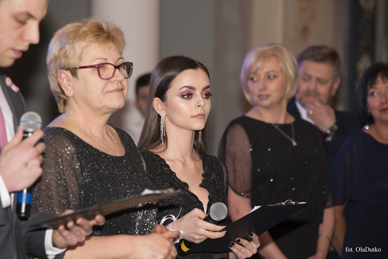 Bal studniówkowy średzkiego liceum