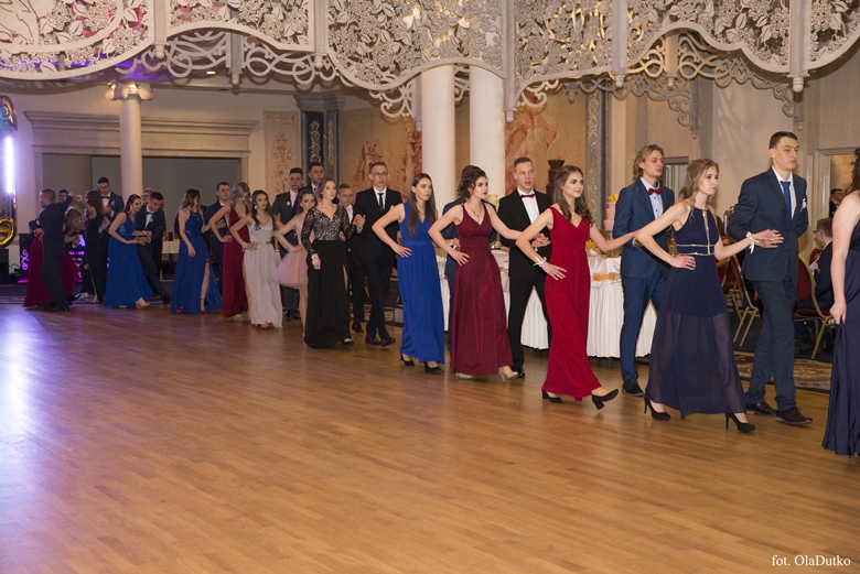 Bal studniówkowy średzkiego liceum