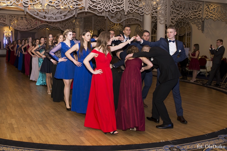 Bal studniówkowy średzkiego liceum