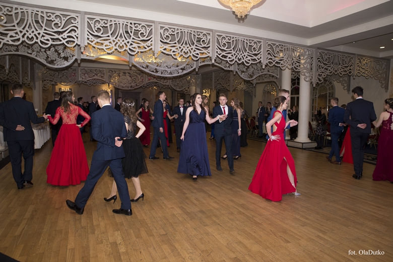 Bal studniówkowy średzkiego liceum