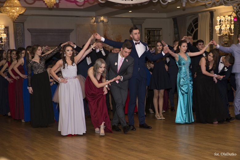 Bal studniówkowy średzkiego liceum