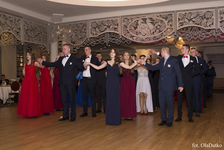 Bal studniówkowy średzkiego liceum