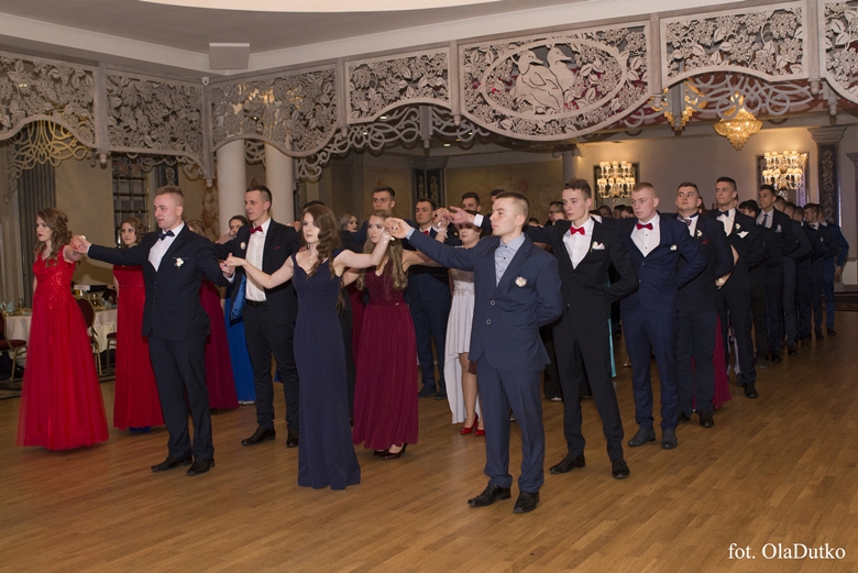 Bal studniówkowy średzkiego liceum