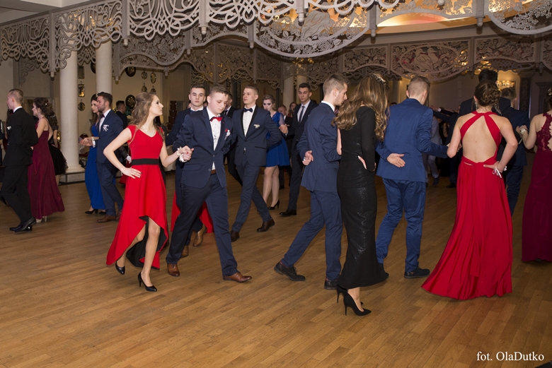 Bal studniówkowy średzkiego liceum