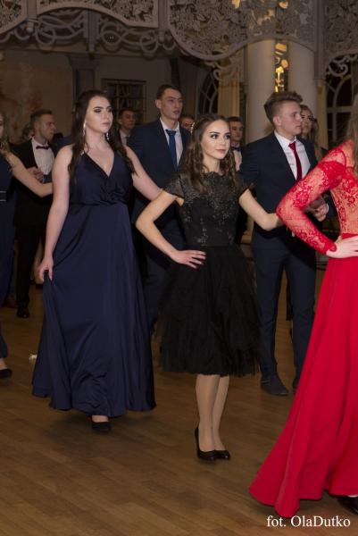 Bal studniówkowy średzkiego liceum