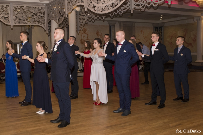Bal studniówkowy średzkiego liceum