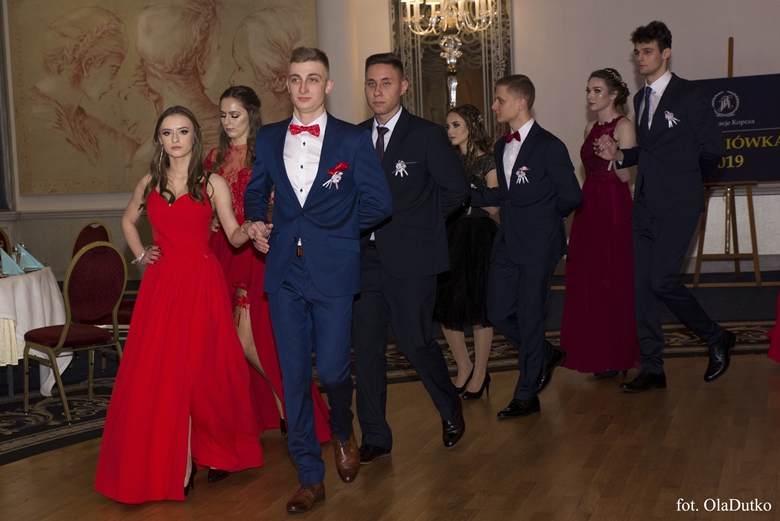 Bal studniówkowy średzkiego liceum