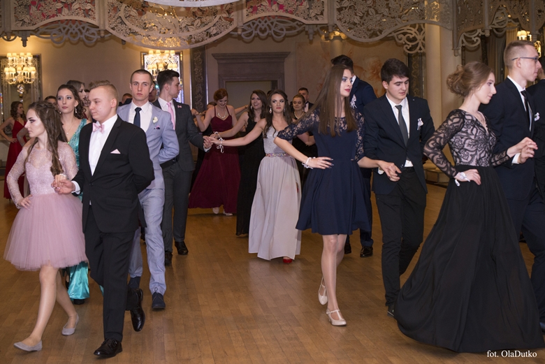 Bal studniówkowy średzkiego liceum