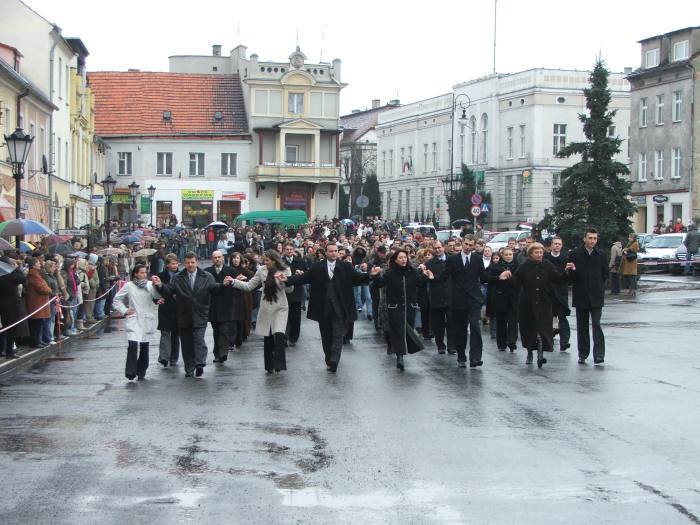 Polonez dla Rolanda na przestrzeni lat