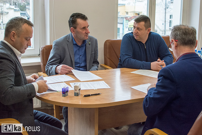 Podpisanie umowy na budowę ścieżki