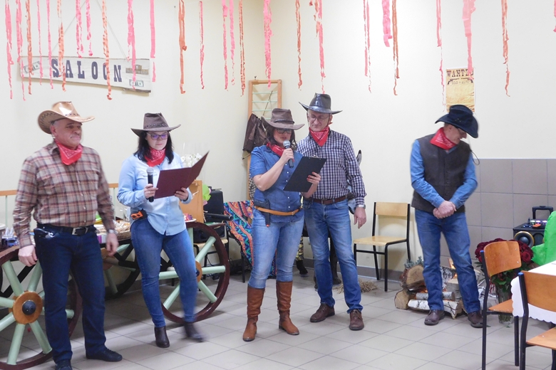 Impreza z okazji Dnia Kobiet w Rakoszycach