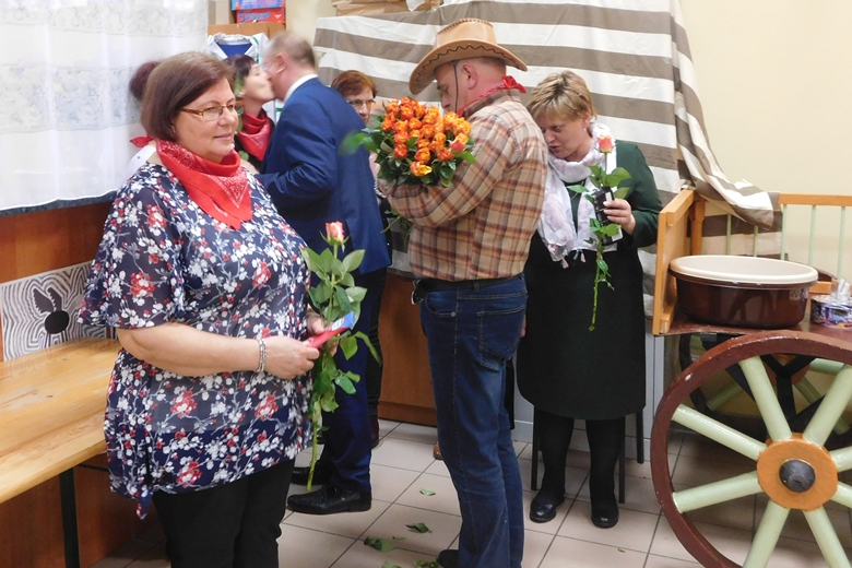 Impreza z okazji Dnia Kobiet w Rakoszycach