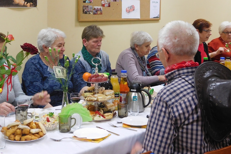 Impreza z okazji Dnia Kobiet w Rakoszycach