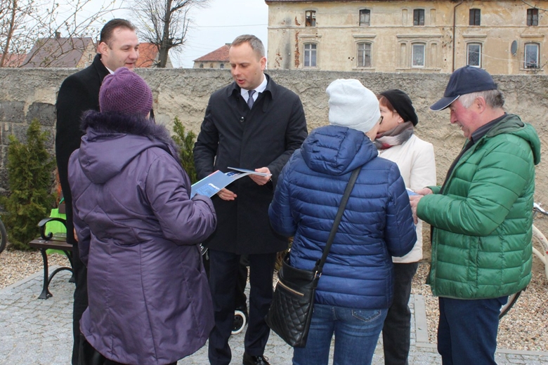 Spotkanie mieszkańców z wojewodą dolnoślaskim