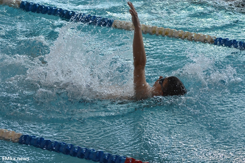 Mistrzostwa na średzkim basenie