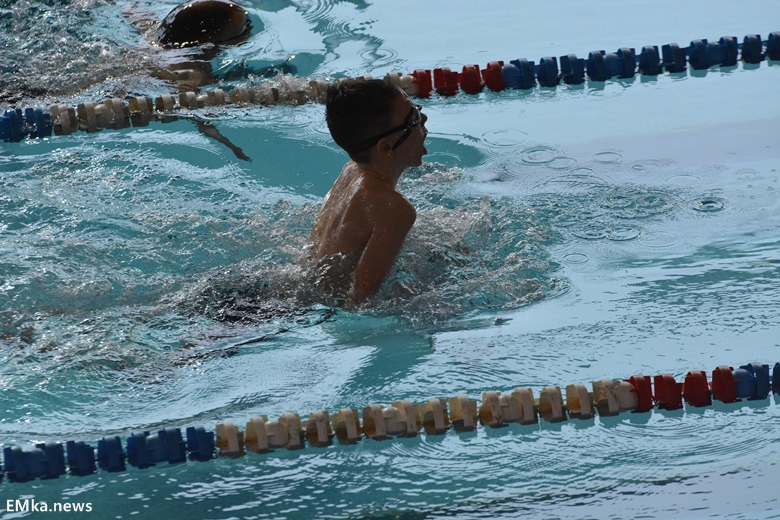 Mistrzostwa na średzkim basenie