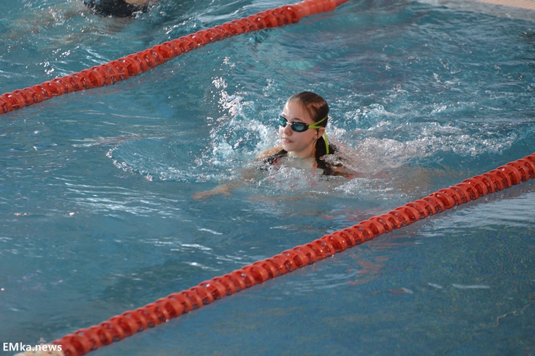 Mistrzostwa na średzkim basenie