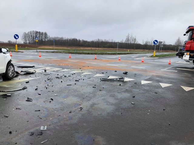 Wypadek na obwodnicy w Miękini