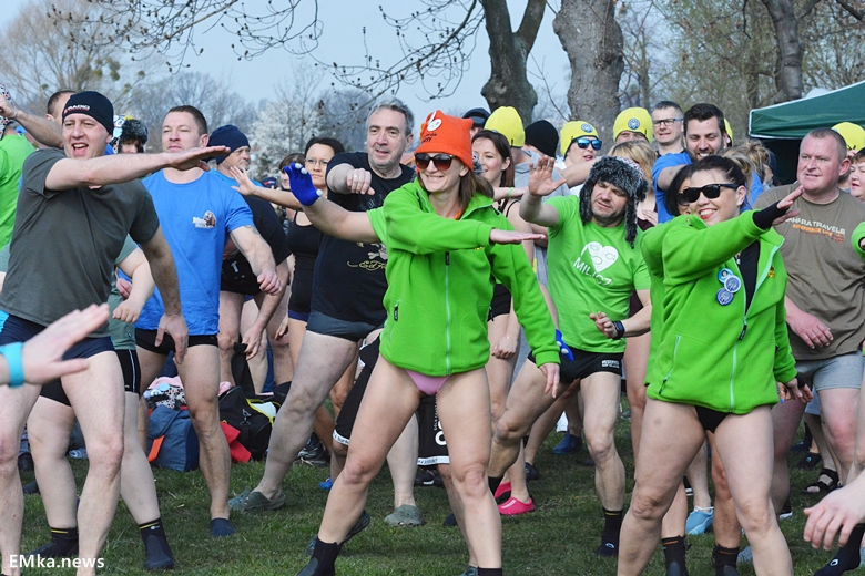 Charytatywne morsowanie dla Alanka