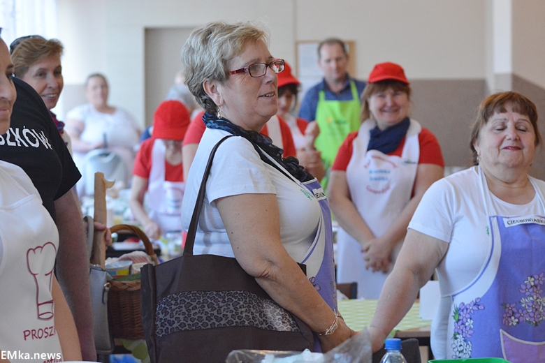 Pierwszy konkurs kulinarny w drugiej edycji konkursu "Najlepsze w powiecie średzkim"