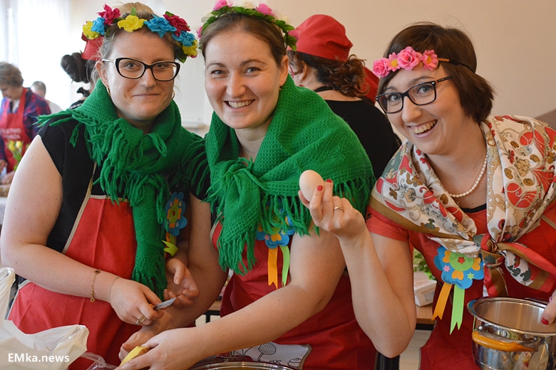 Pierwszy konkurs kulinarny w drugiej edycji konkursu "Najlepsze w powiecie średzkim"