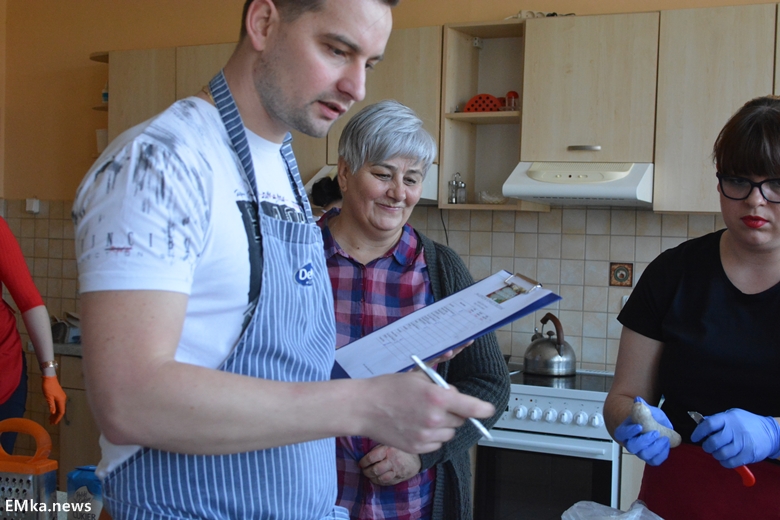 Pierwszy konkurs kulinarny w drugiej edycji konkursu "Najlepsze w powiecie średzkim"
