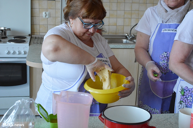 Pierwszy konkurs kulinarny w drugiej edycji konkursu "Najlepsze w powiecie średzkim"