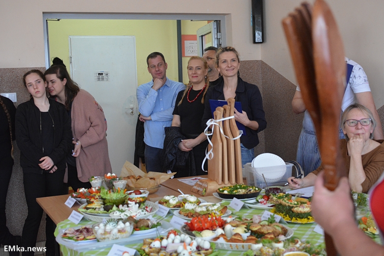 Pierwszy konkurs kulinarny w drugiej edycji konkursu "Najlepsze w powiecie średzkim"