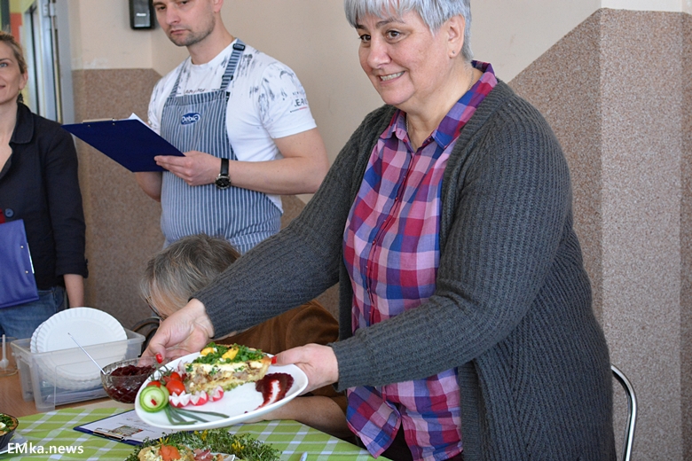 Pierwszy konkurs kulinarny w drugiej edycji konkursu "Najlepsze w powiecie średzkim"