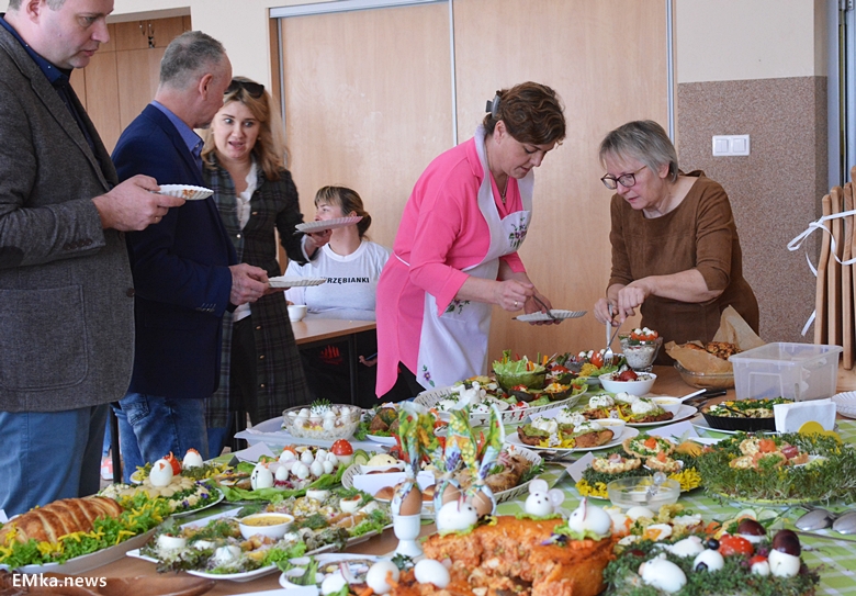 Pierwszy konkurs kulinarny w drugiej edycji konkursu "Najlepsze w powiecie średzkim"