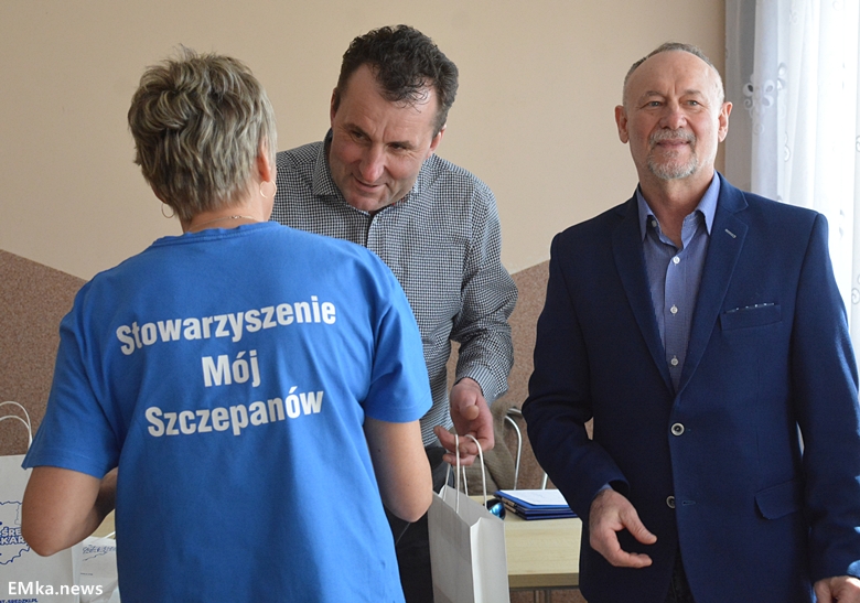 Pierwszy konkurs kulinarny w drugiej edycji konkursu "Najlepsze w powiecie średzkim"