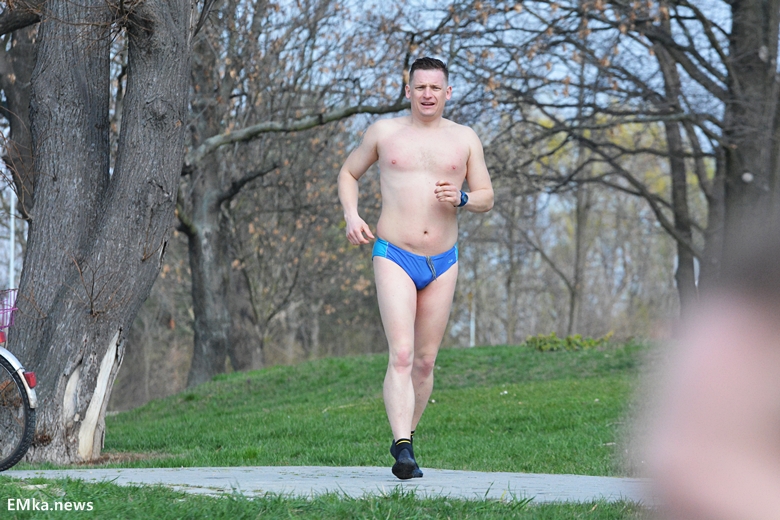 Charytatywne morsowanie dla Alanka