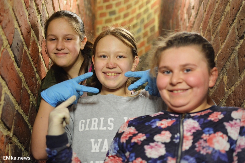 Harcerze wysprzątali wieżę widokową w Środzie Śląskiej