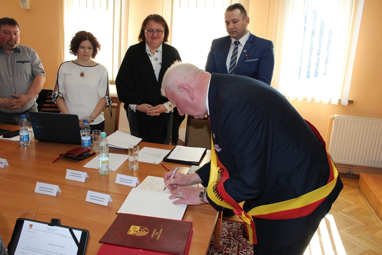 Wręczenie tytułu radnemu Bolesławowi Stachurskiemu