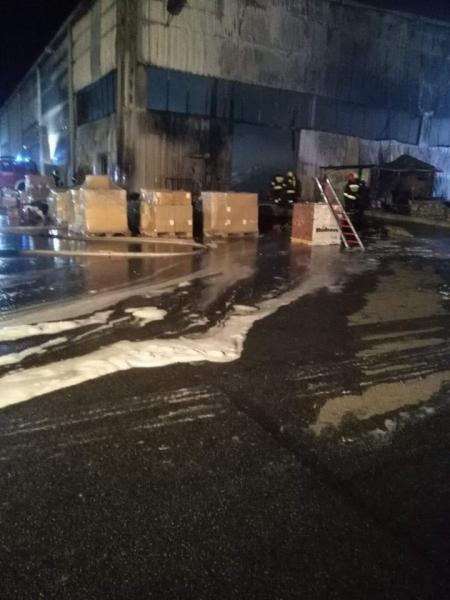 Pożar na terenie zakładu koło Środy Śląskiej