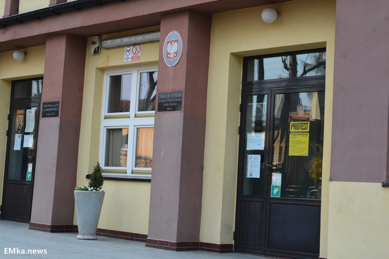 Protest nauczycieli w Środzie Śląskiej