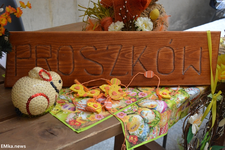 Jarmark Wielkanocny na dziedzińcu muzeum