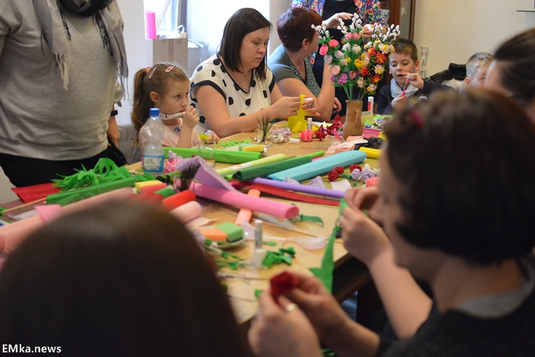 Jarmark Wielkanocny na dziedzińcu muzeum