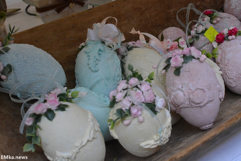 Jarmark Wielkanocny na dziedzińcu muzeum