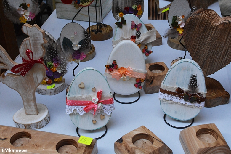 Jarmark Wielkanocny na dziedzińcu muzeum