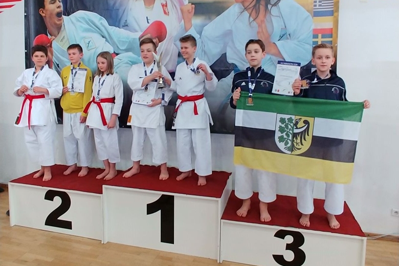 Średzcy karatecy zdobyli kilka medali na zawodach w Łodzi