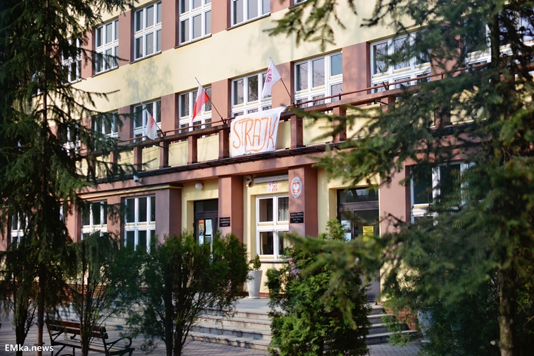 Kolejny dzień strajku nauczycieli w powiecie średzkim